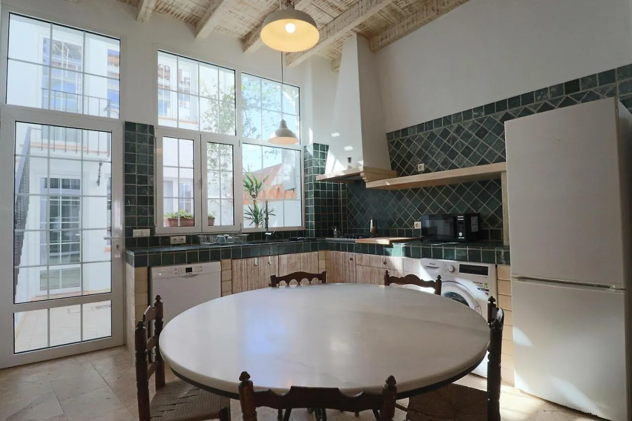 קרטאיה Apartamentos Castillo 15 ספרד